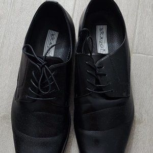 Mens Black Dress shoes Size 18
